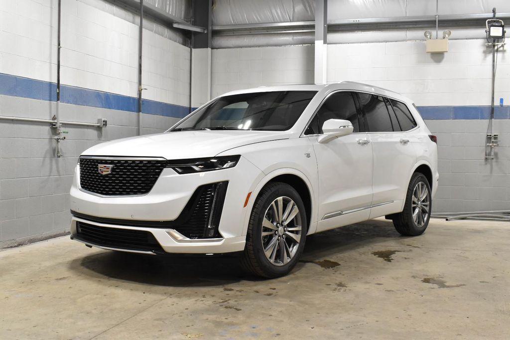 new 2025 Cadillac XT6 car, priced at $58,675