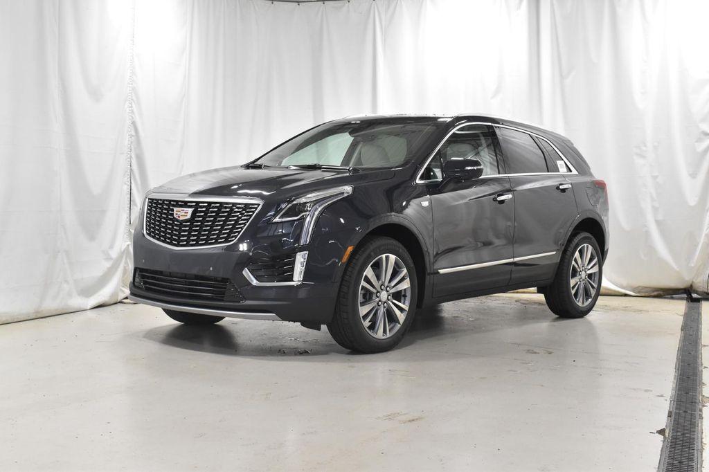 new 2025 Cadillac XT5 car, priced at $47,339