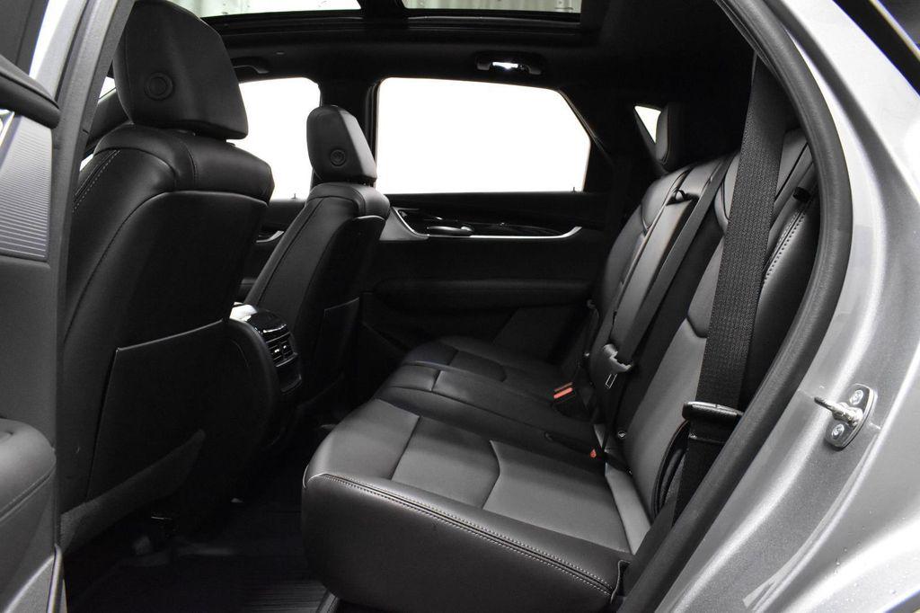 new 2025 Cadillac XT5 car, priced at $48,056