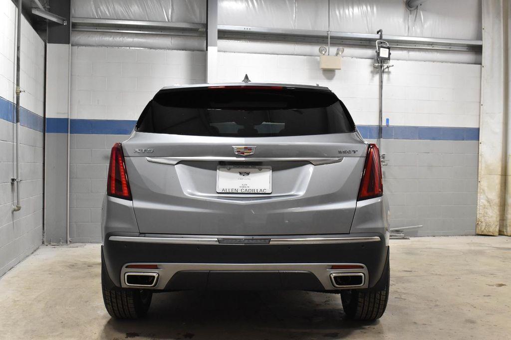 new 2025 Cadillac XT5 car, priced at $48,056