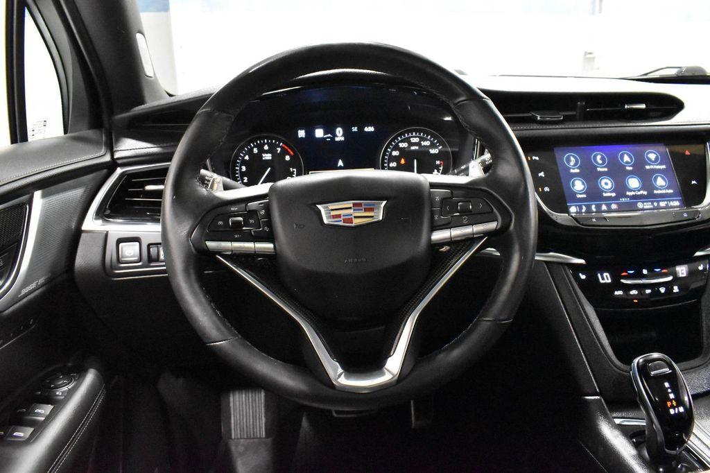 used 2022 Cadillac XT6 car, priced at $37,850