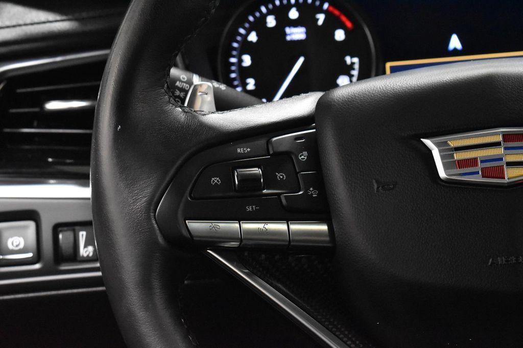 used 2022 Cadillac XT6 car, priced at $37,850