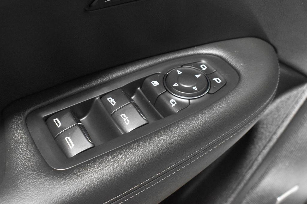 used 2022 Cadillac XT6 car, priced at $37,850