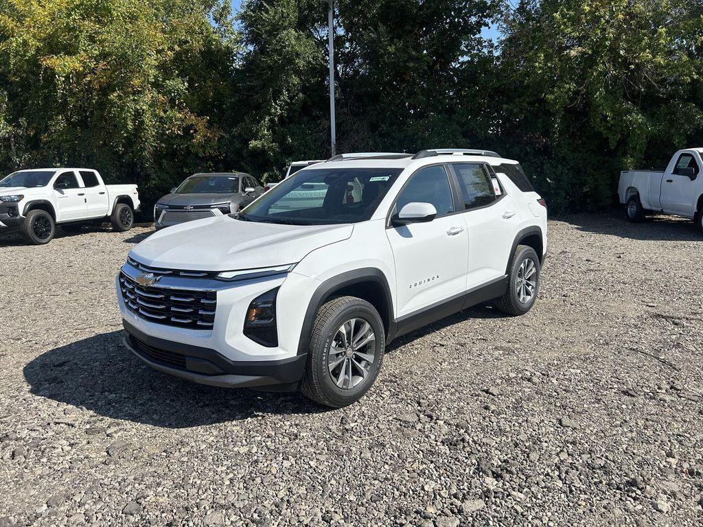 new 2026 Chevrolet Equinox car, priced at $31,400