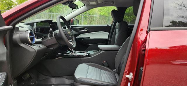 new 2025 Chevrolet Trax car, priced at $24,664