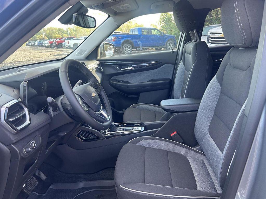 new 2026 Chevrolet TrailBlazer car, priced at $29,099