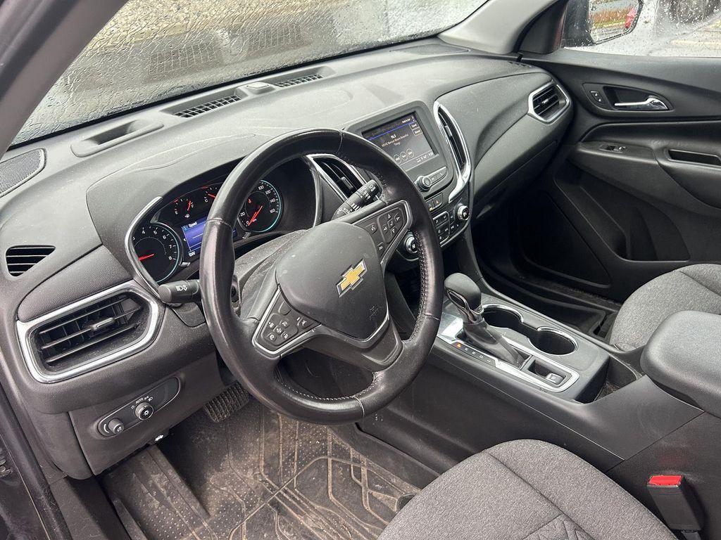 used 2022 Chevrolet Equinox car, priced at $21,387