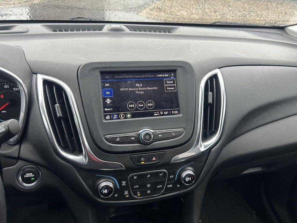 used 2022 Chevrolet Equinox car, priced at $21,387