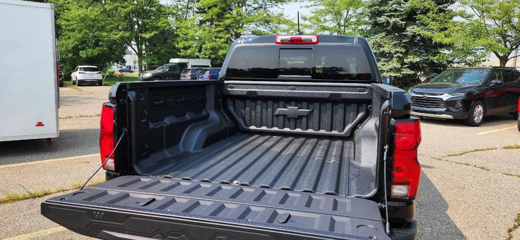 new 2025 Chevrolet Colorado car, priced at $41,653