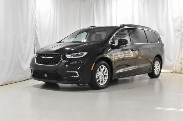 used 2022 Chrysler Pacifica car, priced at $24,156