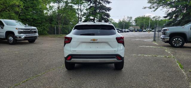 new 2025 Chevrolet Trax car, priced at $24,262