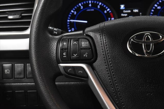 used 2019 Toyota Highlander car, priced at $23,398