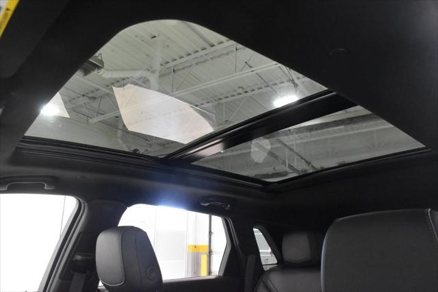 new 2025 Cadillac XT5 car, priced at $46,798