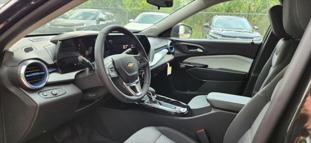 new 2025 Chevrolet Trax car, priced at $24,262