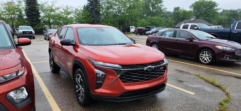 used 2024 Chevrolet Trax car, priced at $22,310