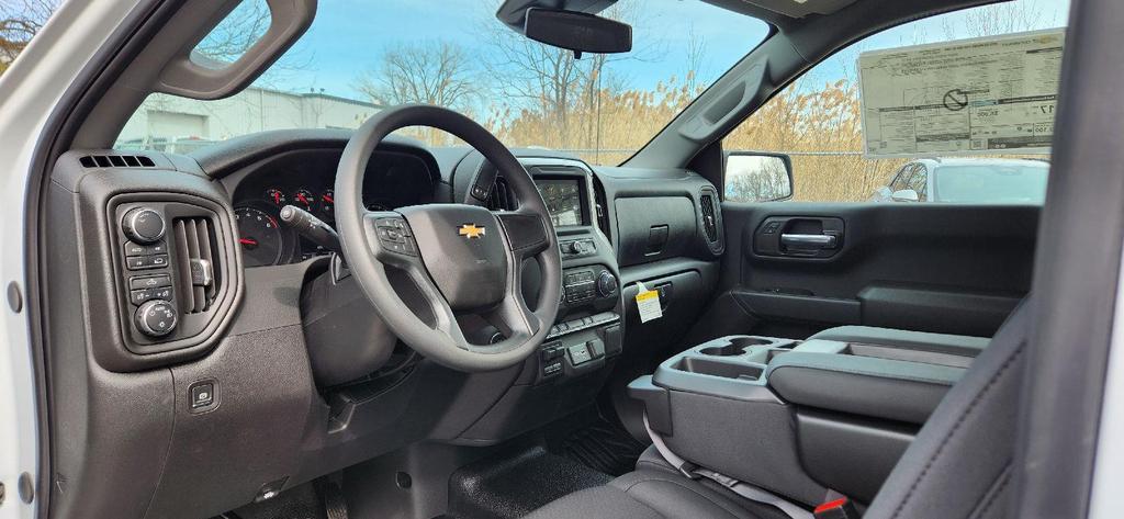 new 2025 Chevrolet Silverado 1500 car, priced at $40,216