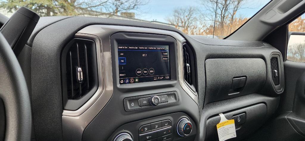 new 2025 Chevrolet Silverado 1500 car, priced at $40,216