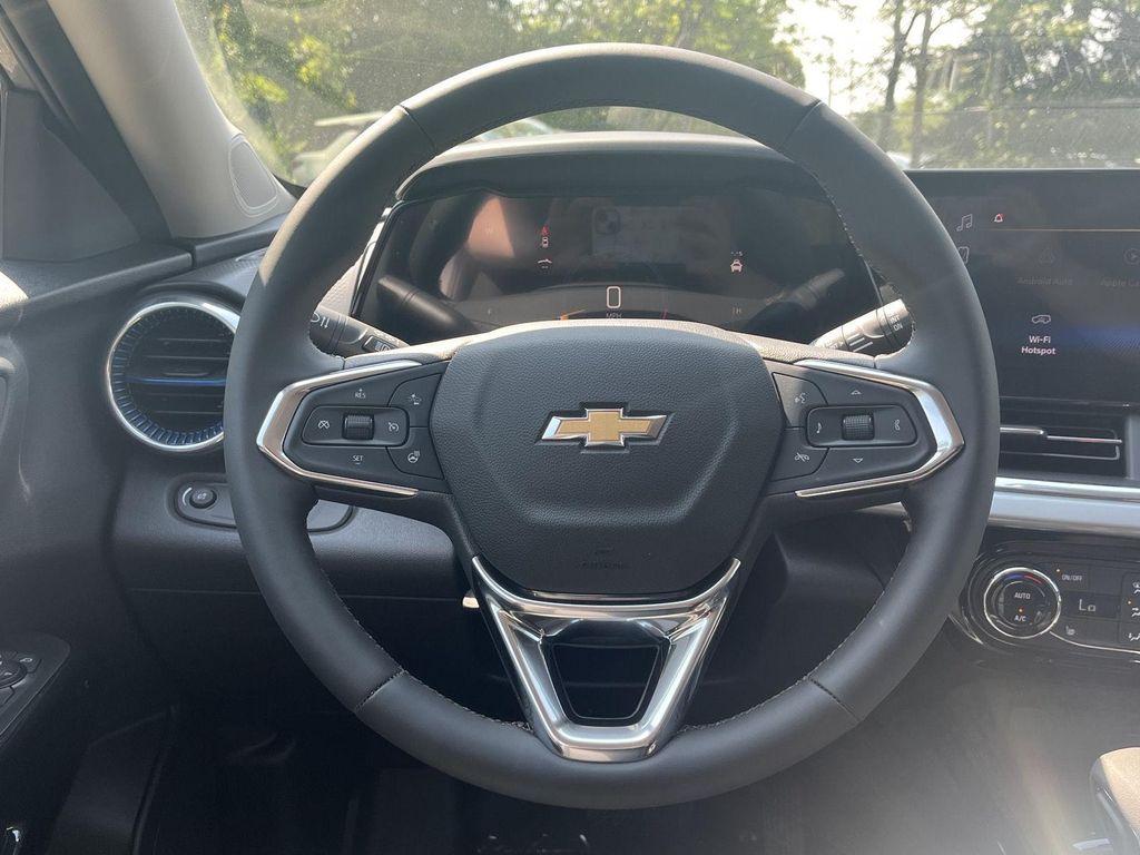 new 2025 Chevrolet Trax car, priced at $24,148