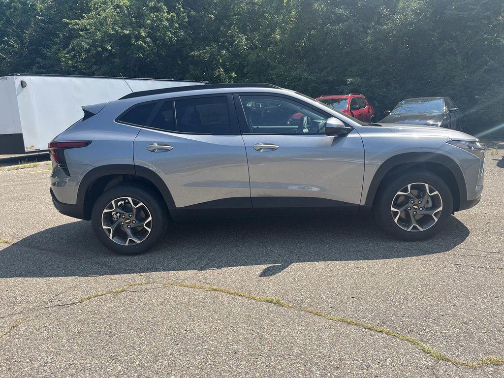 new 2025 Chevrolet Trax car, priced at $24,148