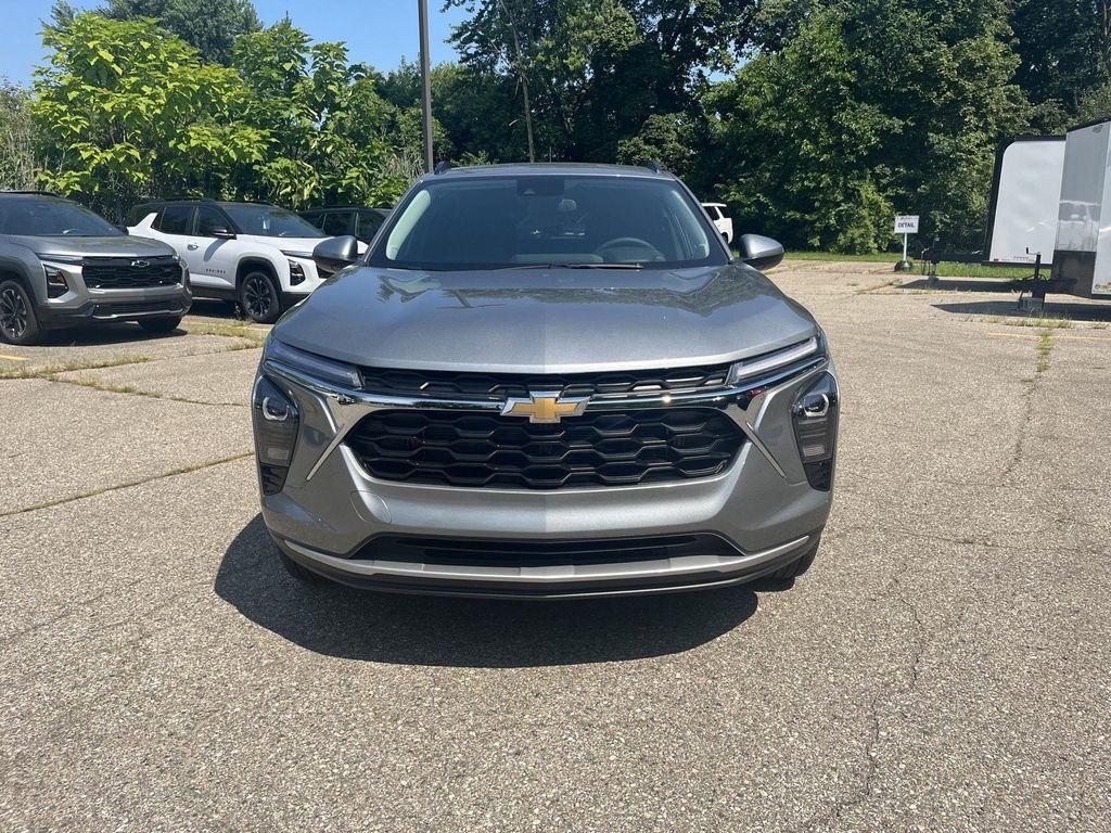 new 2025 Chevrolet Trax car, priced at $24,148