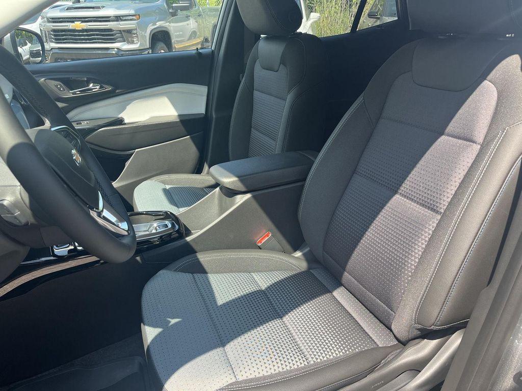 new 2025 Chevrolet Trax car, priced at $24,148