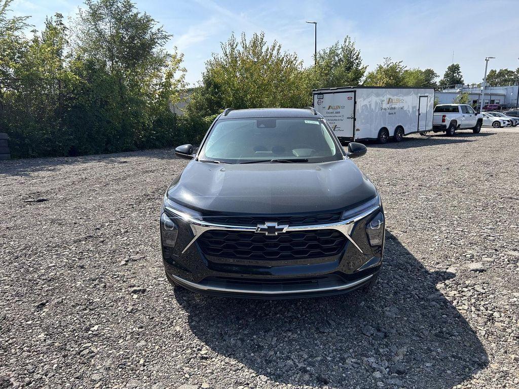 new 2025 Chevrolet Trax car, priced at $24,275