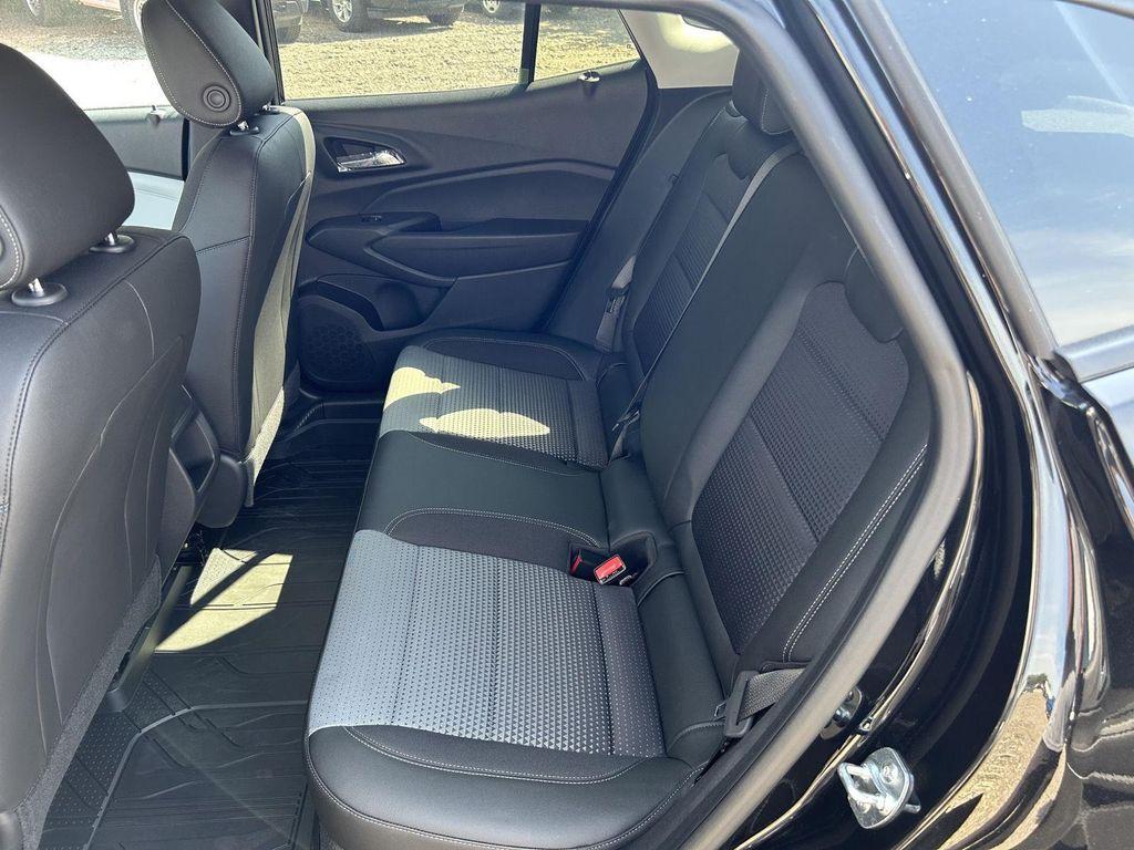 new 2025 Chevrolet Trax car, priced at $24,275