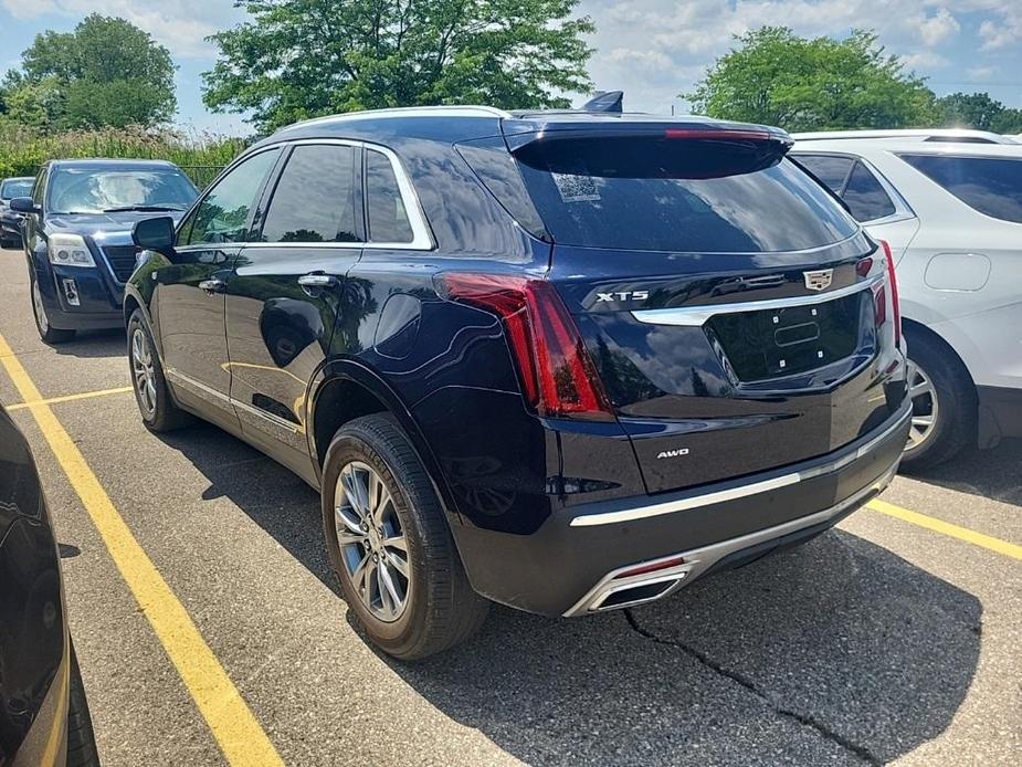 used 2021 Cadillac XT5 car, priced at $30,825