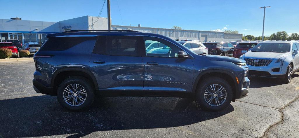 new 2026 Chevrolet Traverse car, priced at $39,933