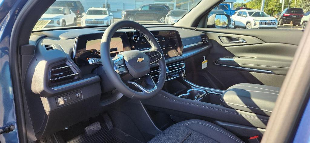 new 2026 Chevrolet Traverse car, priced at $39,933