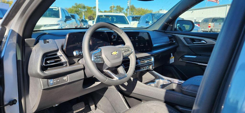 new 2026 Chevrolet Traverse car, priced at $40,190