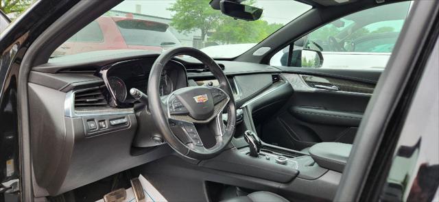 used 2020 Cadillac XT5 car, priced at $30,874