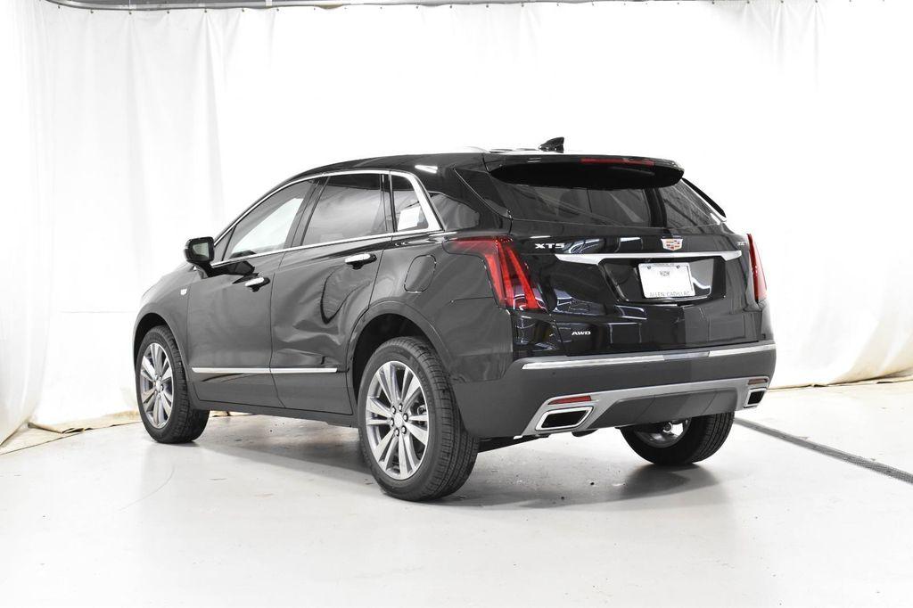 new 2025 Cadillac XT5 car, priced at $50,419