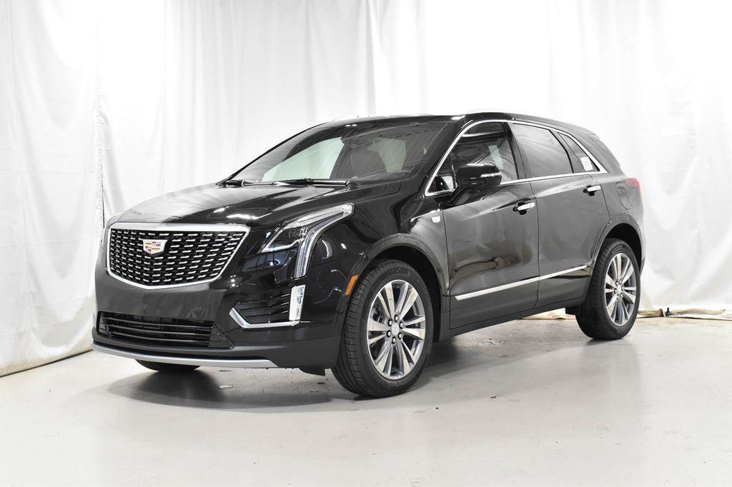 new 2025 Cadillac XT5 car, priced at $50,419