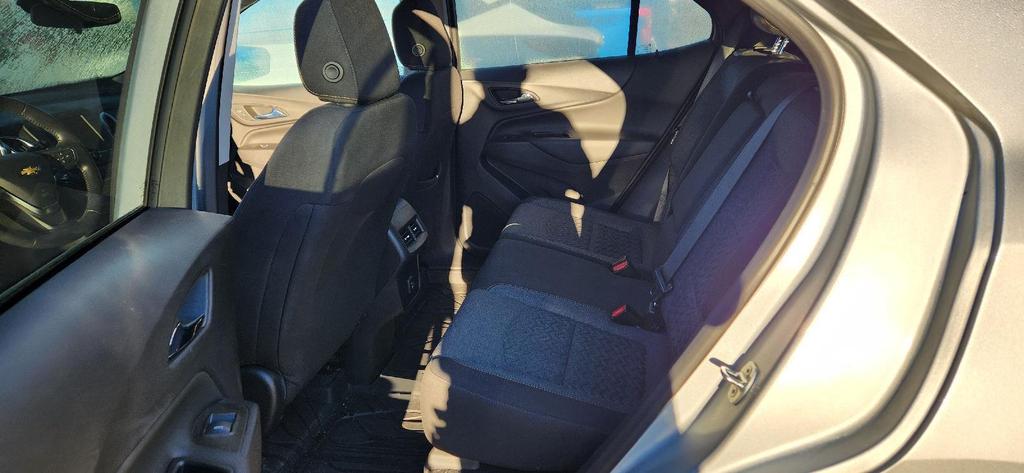 used 2022 Chevrolet Equinox car, priced at $21,350