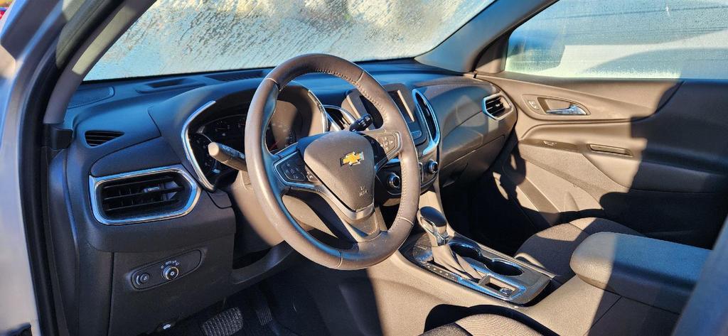 used 2022 Chevrolet Equinox car, priced at $21,350