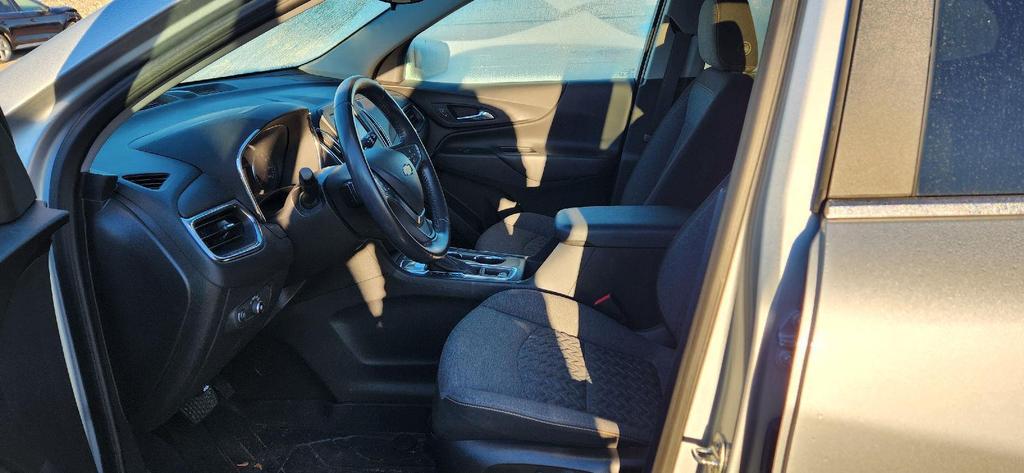used 2022 Chevrolet Equinox car, priced at $21,350