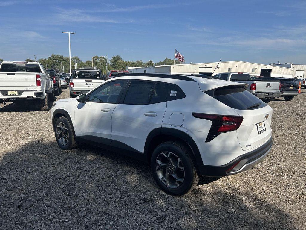 new 2025 Chevrolet Trax car, priced at $24,262