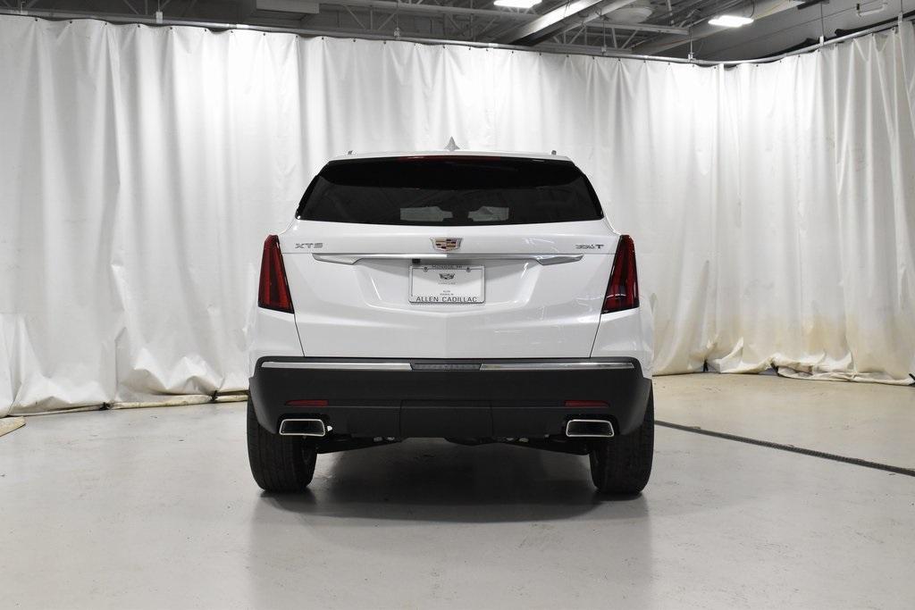 new 2024 Cadillac XT5 car