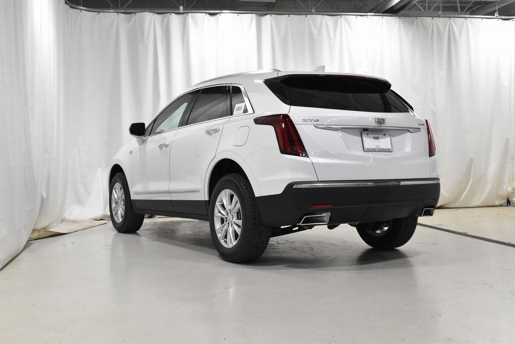 new 2024 Cadillac XT5 car