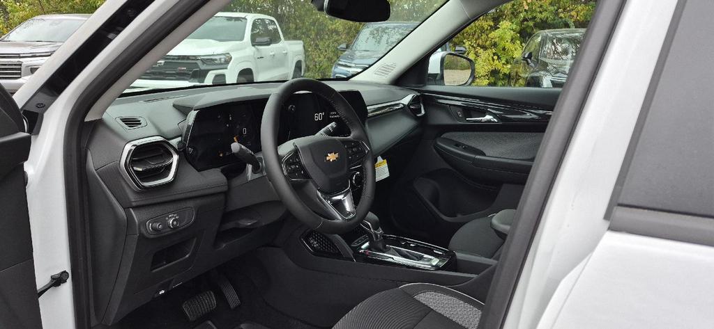 new 2026 Chevrolet TrailBlazer car, priced at $30,279