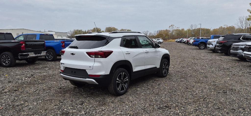 new 2026 Chevrolet TrailBlazer car, priced at $30,279