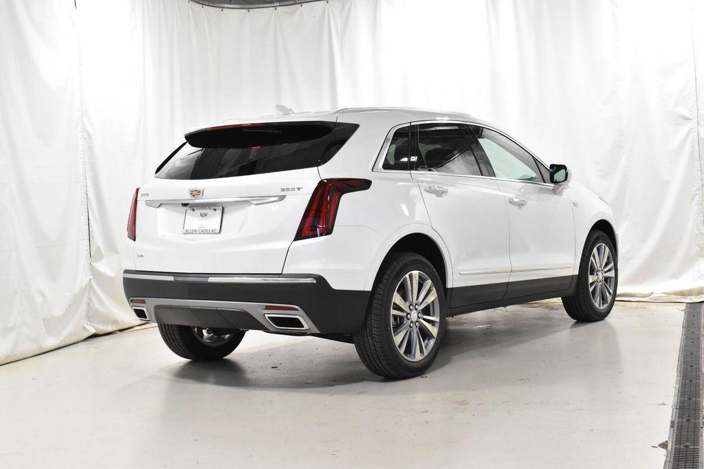 new 2025 Cadillac XT5 car, priced at $50,938
