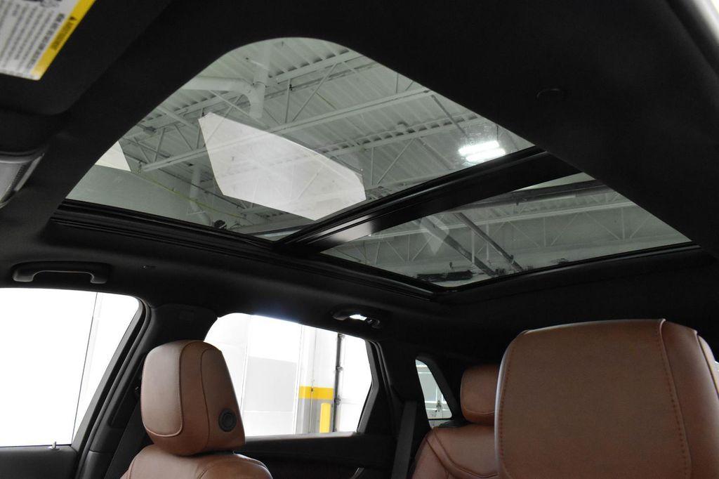 new 2025 Cadillac XT5 car, priced at $50,938