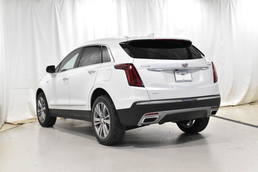 new 2025 Cadillac XT5 car, priced at $50,938