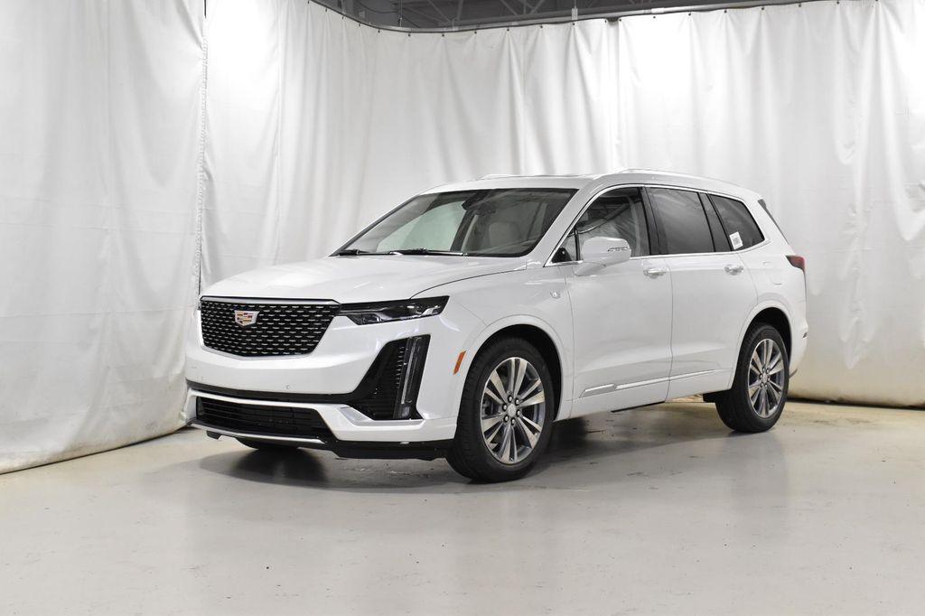 new 2025 Cadillac XT6 car, priced at $52,200