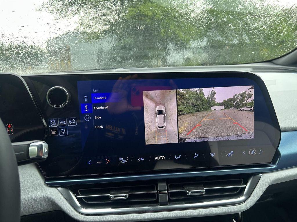 new 2025 Chevrolet Equinox EV car, priced at $41,381