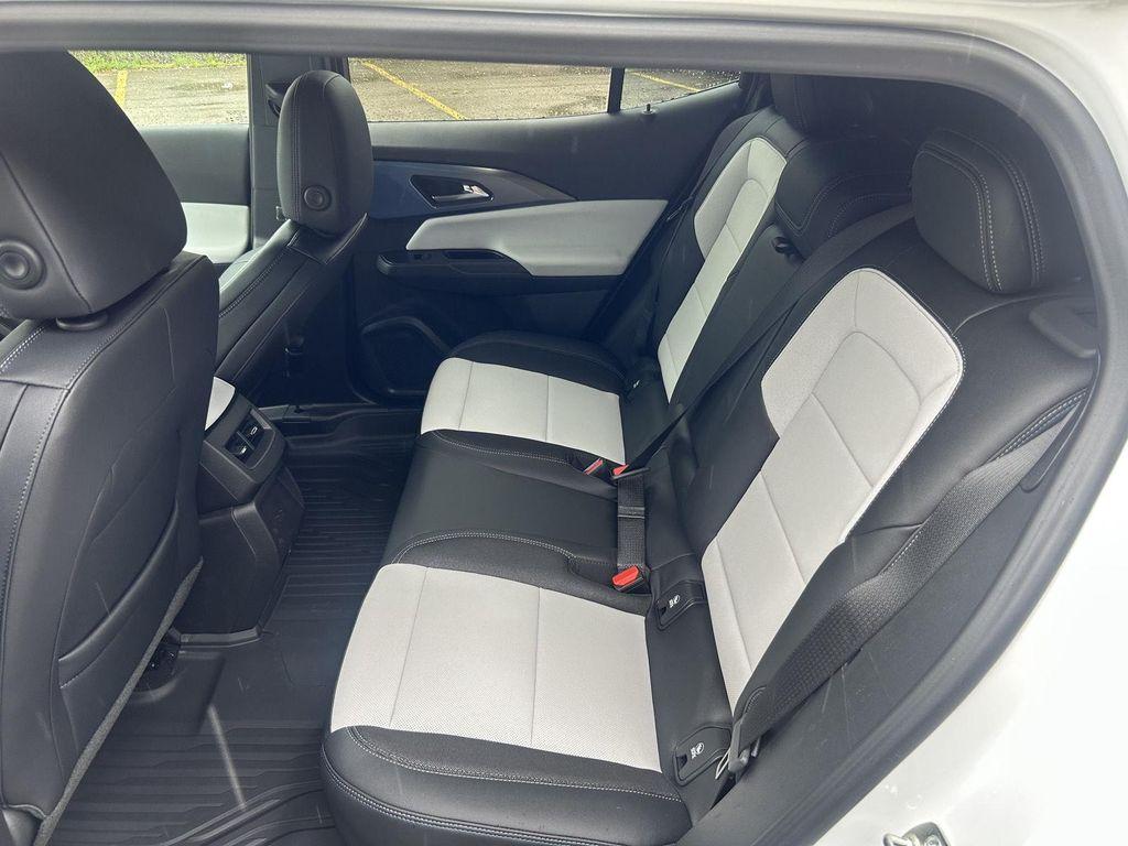new 2025 Chevrolet Equinox EV car, priced at $41,381