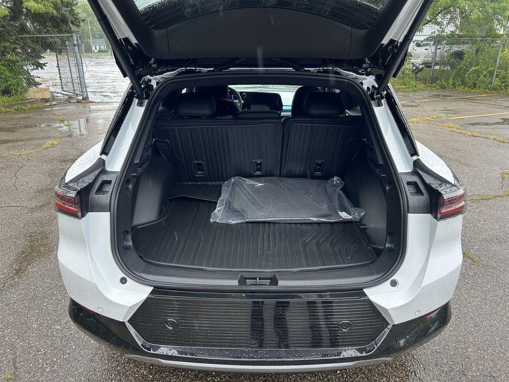 new 2025 Chevrolet Equinox EV car, priced at $41,381