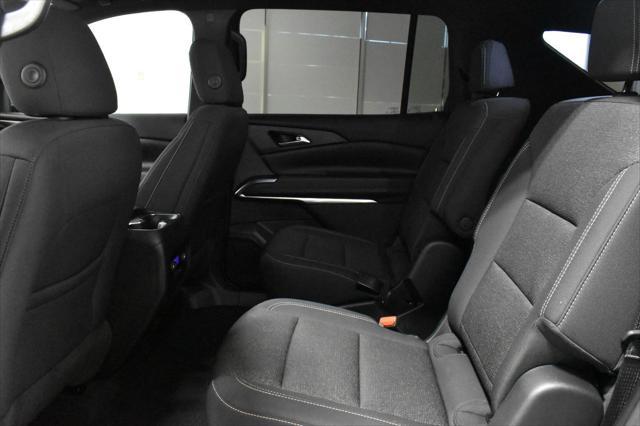 used 2024 Chevrolet Traverse car, priced at $37,516